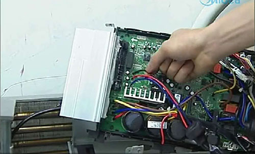 河池美的空调电话是多少